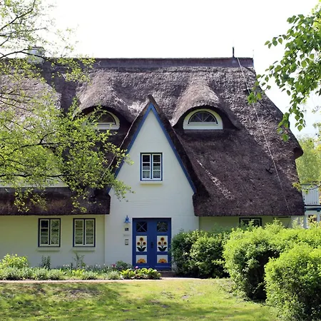 Achtern Diek Haus 12a 3 * Zingst